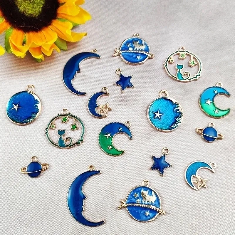 1 Piece 15 * 20mm 19*23mm 20*32mm Metal Star Moon Planet Polished Pendant