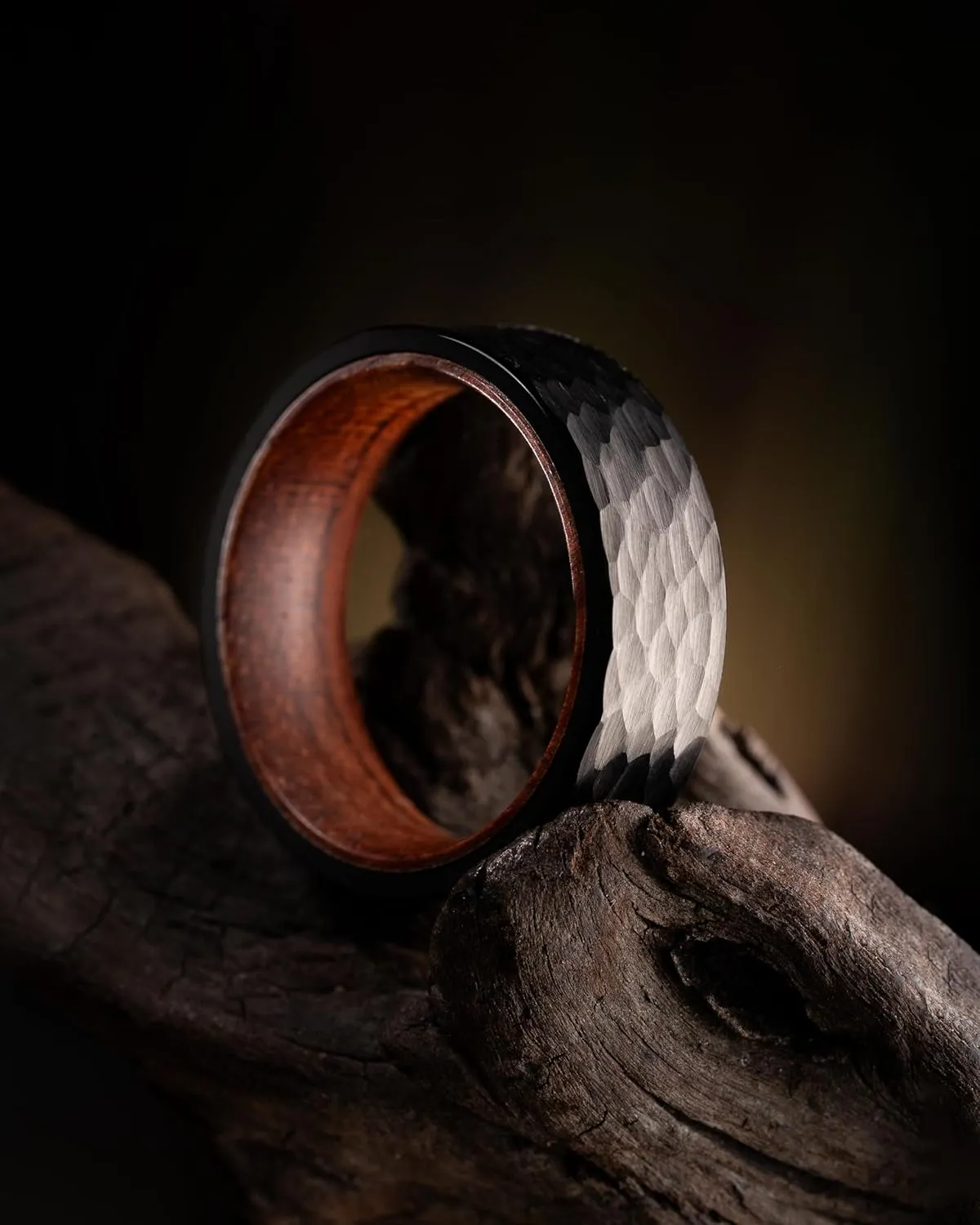 100S JEWELRY Black Hammered Finish Tungsten Rings For Men With Inner Rosewood Wedding Promise Band Size 6-16