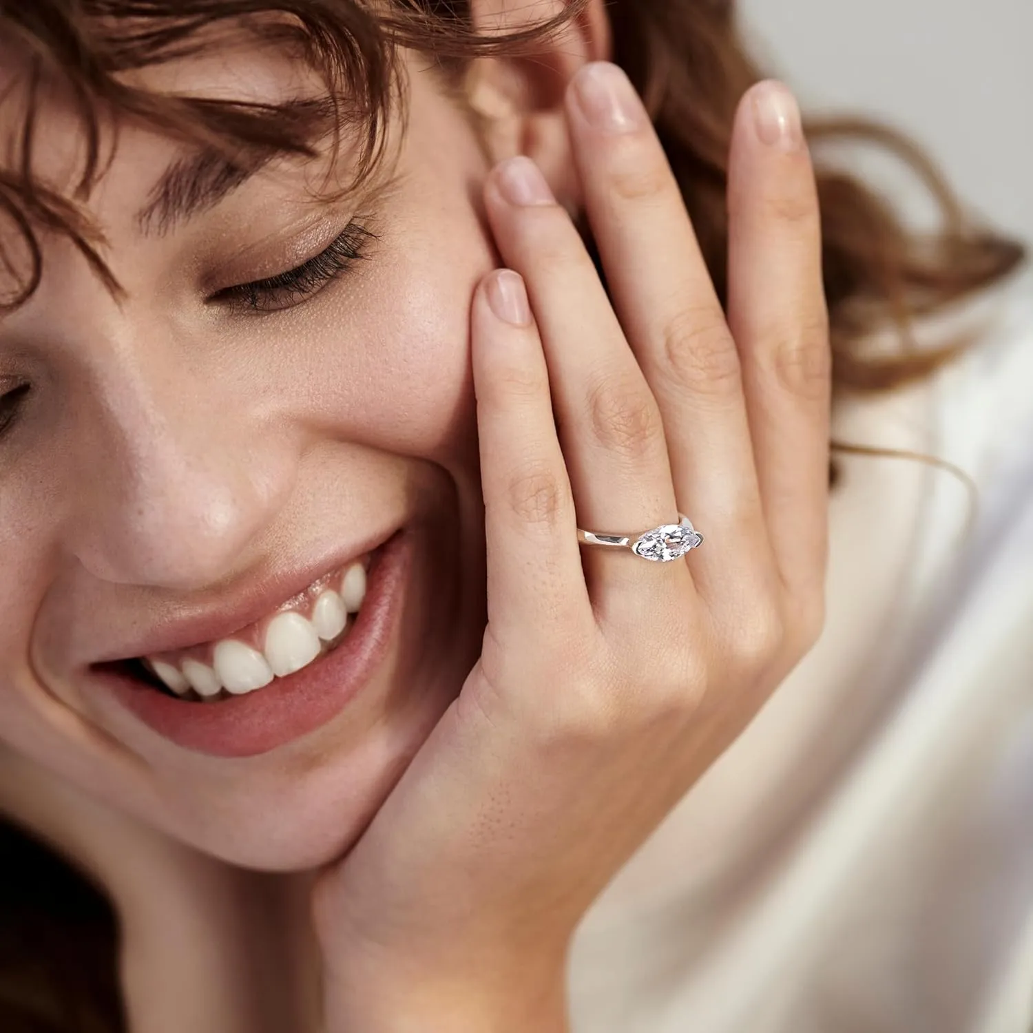 2CT Engagement Ring for Women Marquise Cut 925 Sterling Silver AAAAA Cubic Zirconia CZ Wedding Band Promise Ring For Women Solitaire Simulated Diamond Silver/Gold Size 5-10