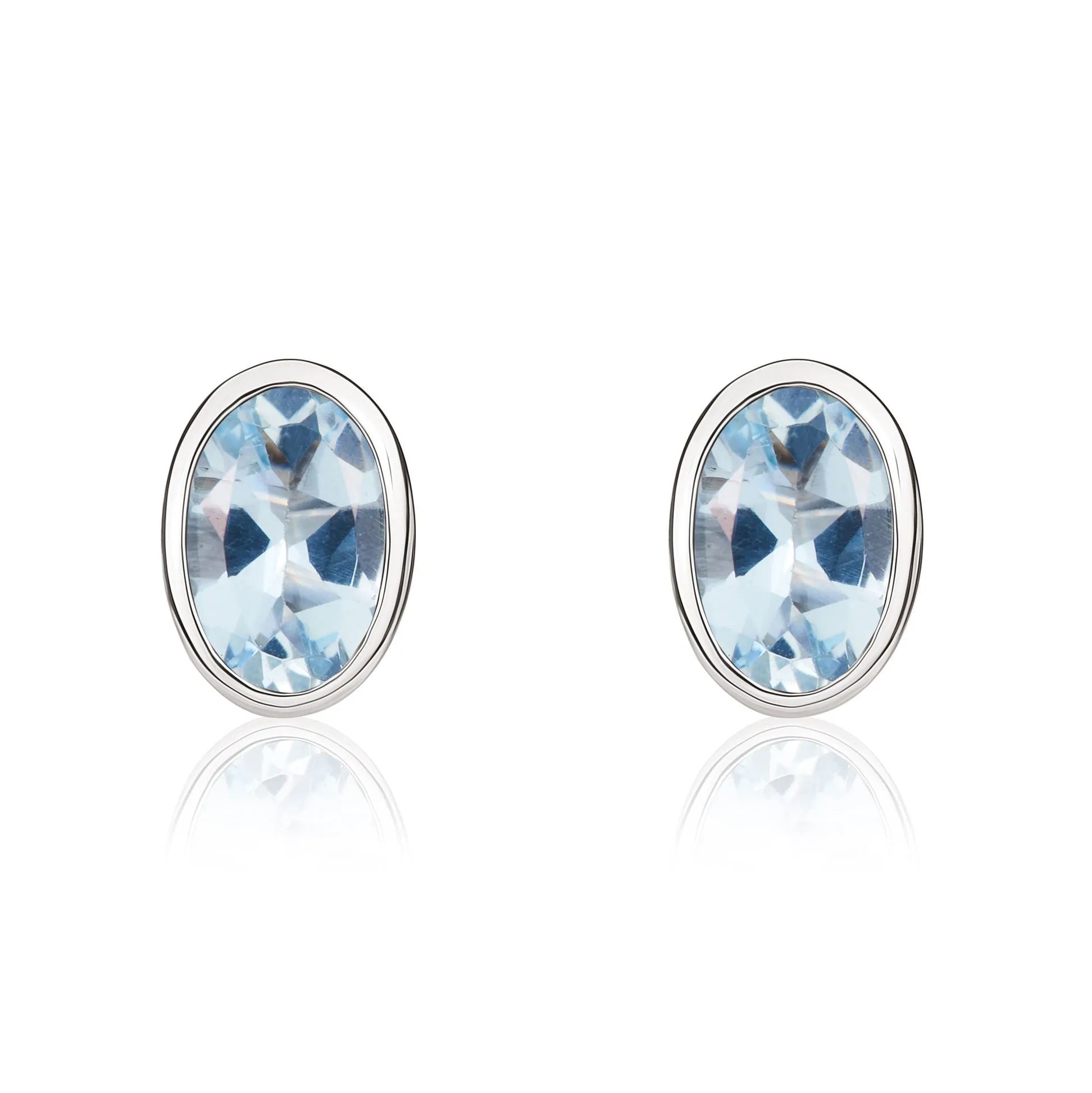 9K White Gold Oval Aquamarine Stud Earrings