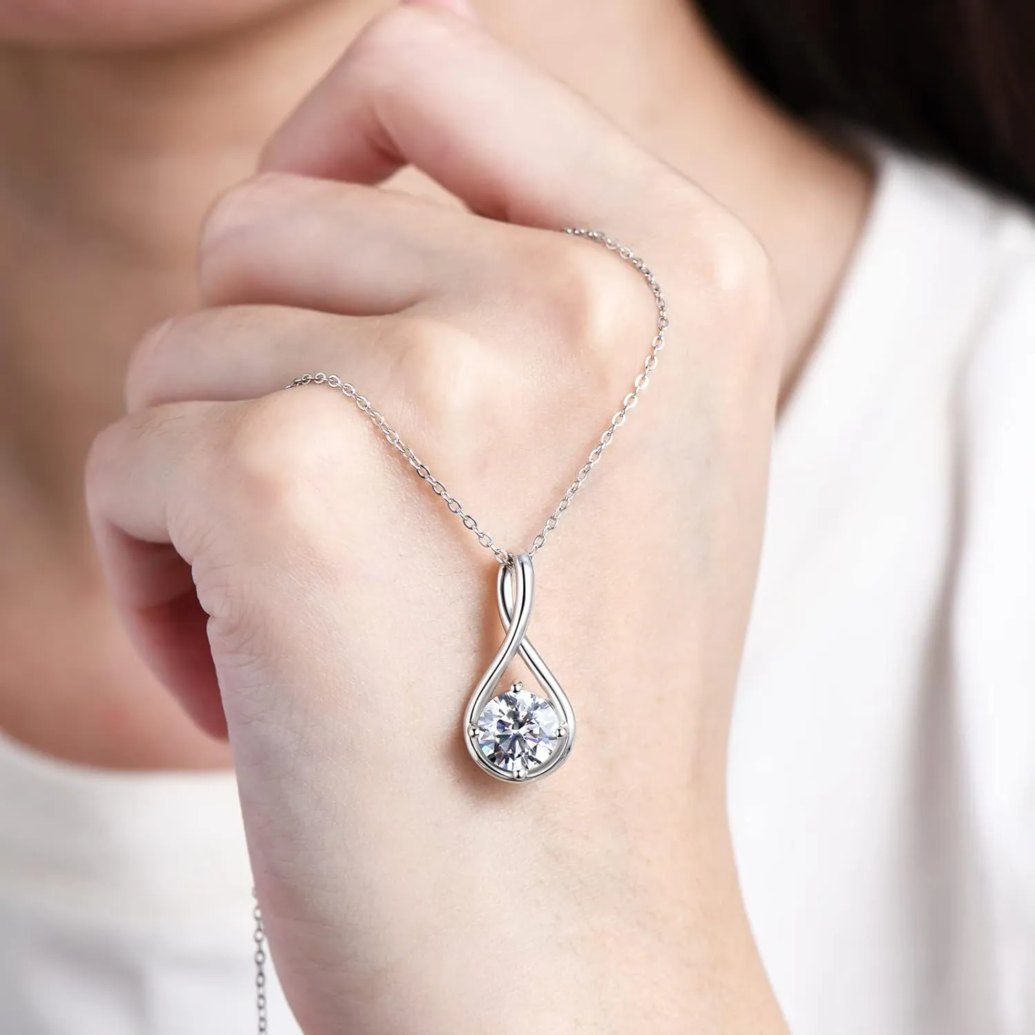 AINUOSHI Infinity Moissanite Necklaces for Women, 925 Sterling Silver Moissanite Pendant Necklace 2ct D Color VVS1 Clarity, White Gold Plated Dainty Necklace for Women Jewelry Gifts