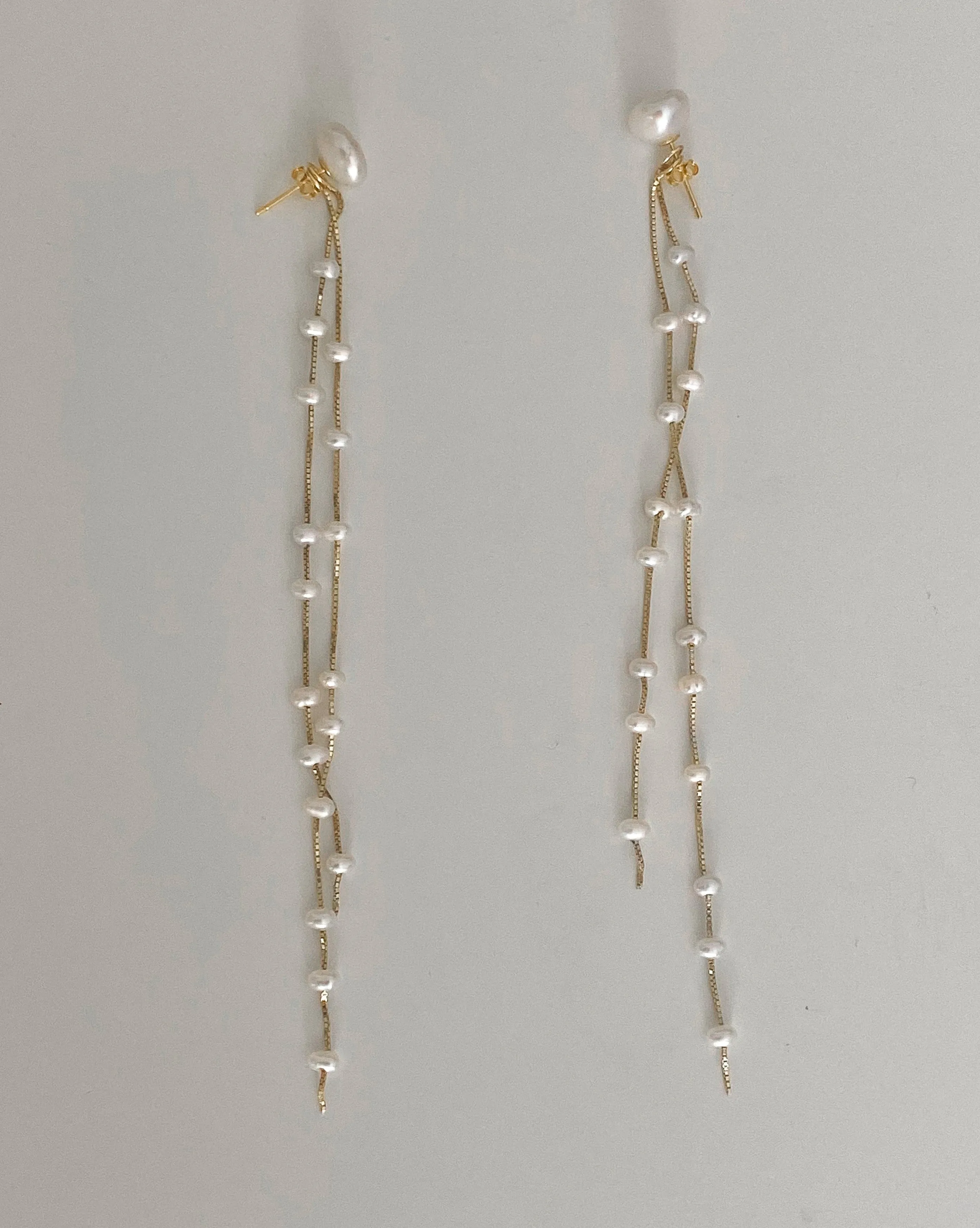 Alisa Pearl Earrings