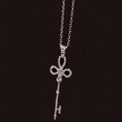 Brand Imitation Gold Silver Plated Luxury Crystal Full Rhinestone Fake Pearl Key Pendant Long Chain Necklace Women Jewelry