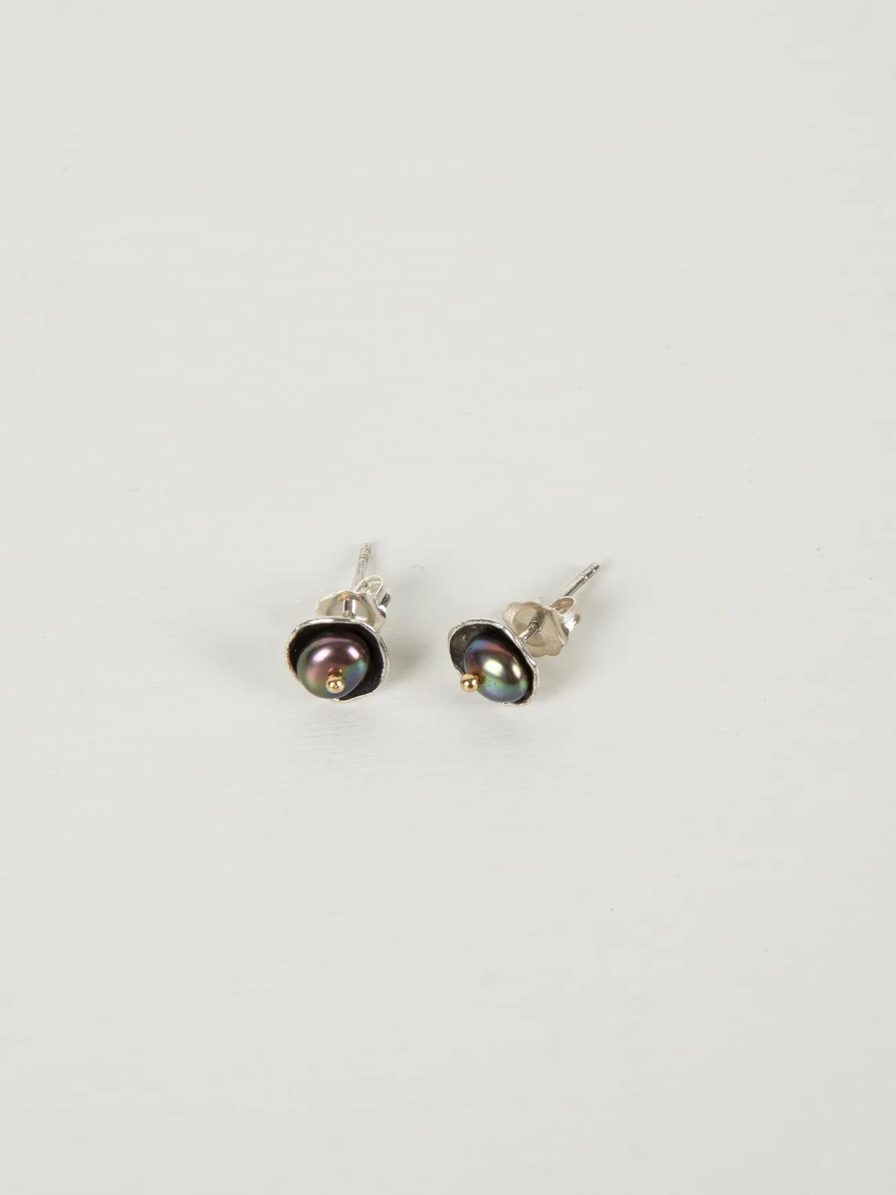 Caviar Studs