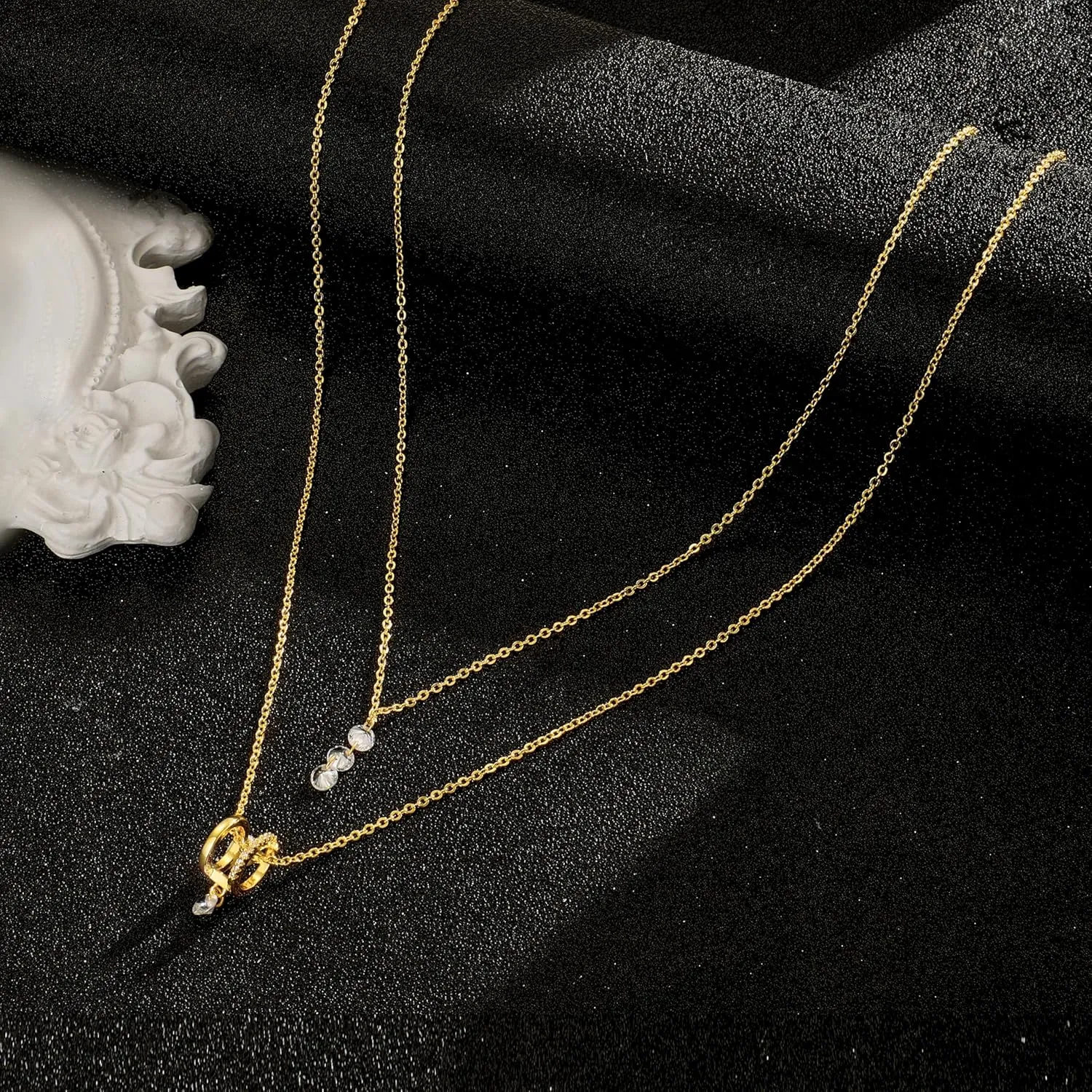 CHESKY Gold Diamond Pendant Necklace for Women, Dainty 14K Gold Plated CZ Pendant Necklace Trendy Cubic Zirconia Choker Necklaces for Women Simple Gold Everyday Jewelry Gifts