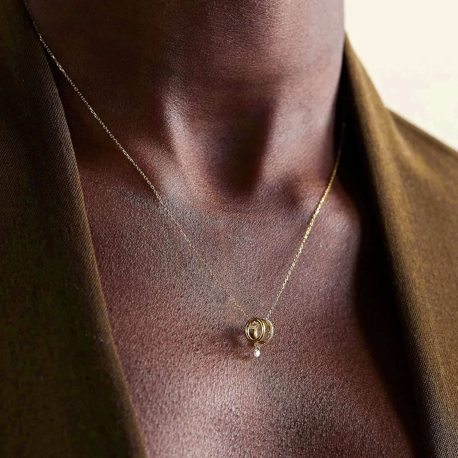 CHESKY Gold Diamond Pendant Necklace for Women, Dainty 14K Gold Plated CZ Pendant Necklace Trendy Cubic Zirconia Choker Necklaces for Women Simple Gold Everyday Jewelry Gifts