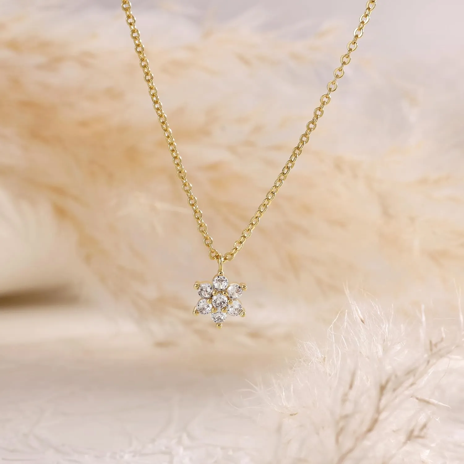 CHESKY Gold Diamond Pendant Necklace for Women, Dainty 14K Gold Plated CZ Pendant Necklace Trendy Cubic Zirconia Choker Necklaces for Women Simple Gold Everyday Jewelry Gifts