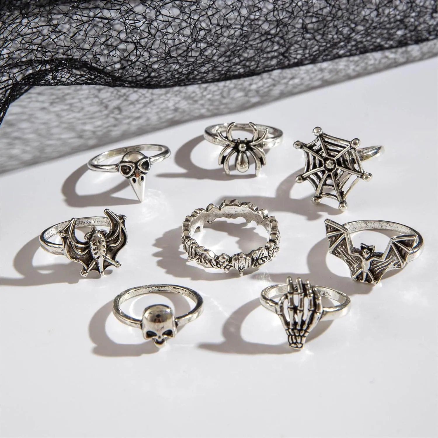CJIAYUJEW Vintage Punk Rings Set for Men Women Silver Skull Spider Bat Rings Set Y2k Stackable Statement Finger Rings Halloween Gothic Knuckle Rings Outfit Jewelry Goth Costume Accessories