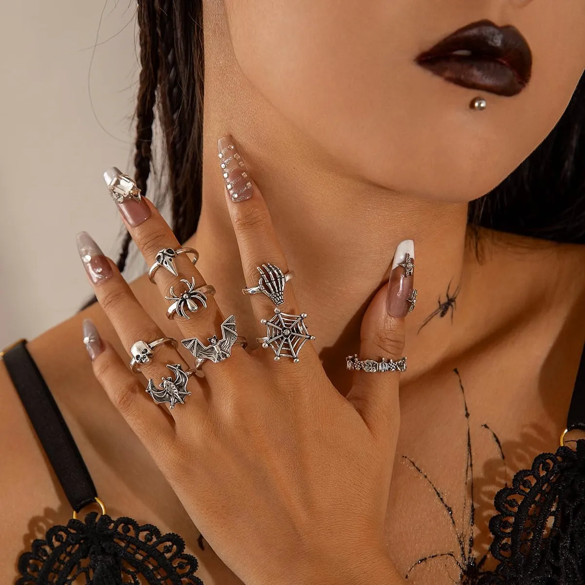 CJIAYUJEW Vintage Punk Rings Set for Men Women Silver Skull Spider Bat Rings Set Y2k Stackable Statement Finger Rings Halloween Gothic Knuckle Rings Outfit Jewelry Goth Costume Accessories