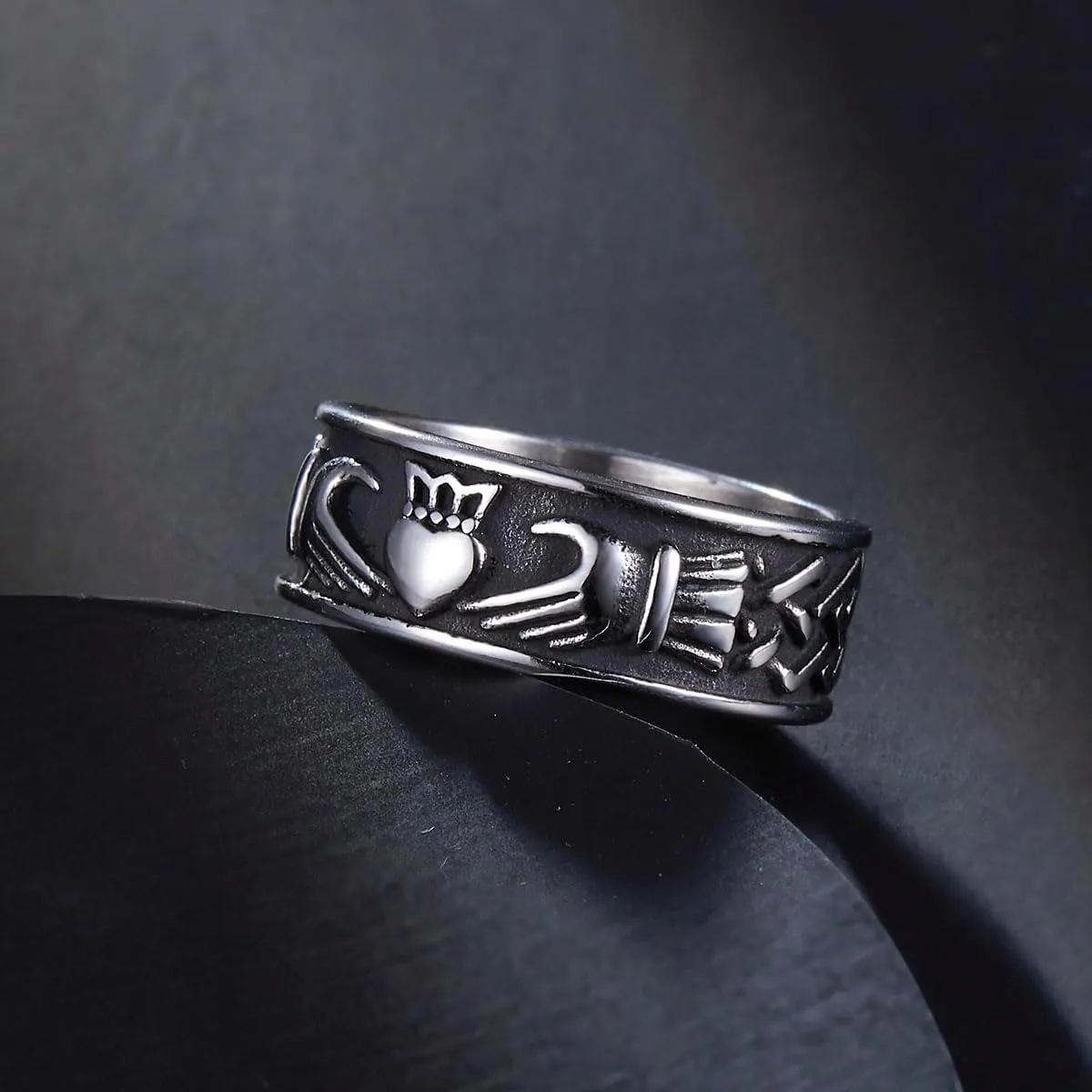 Claddagh Rings for Love, Stainless Steel/18K Gold Plated Women Men Wedding Band Rings Jewelry