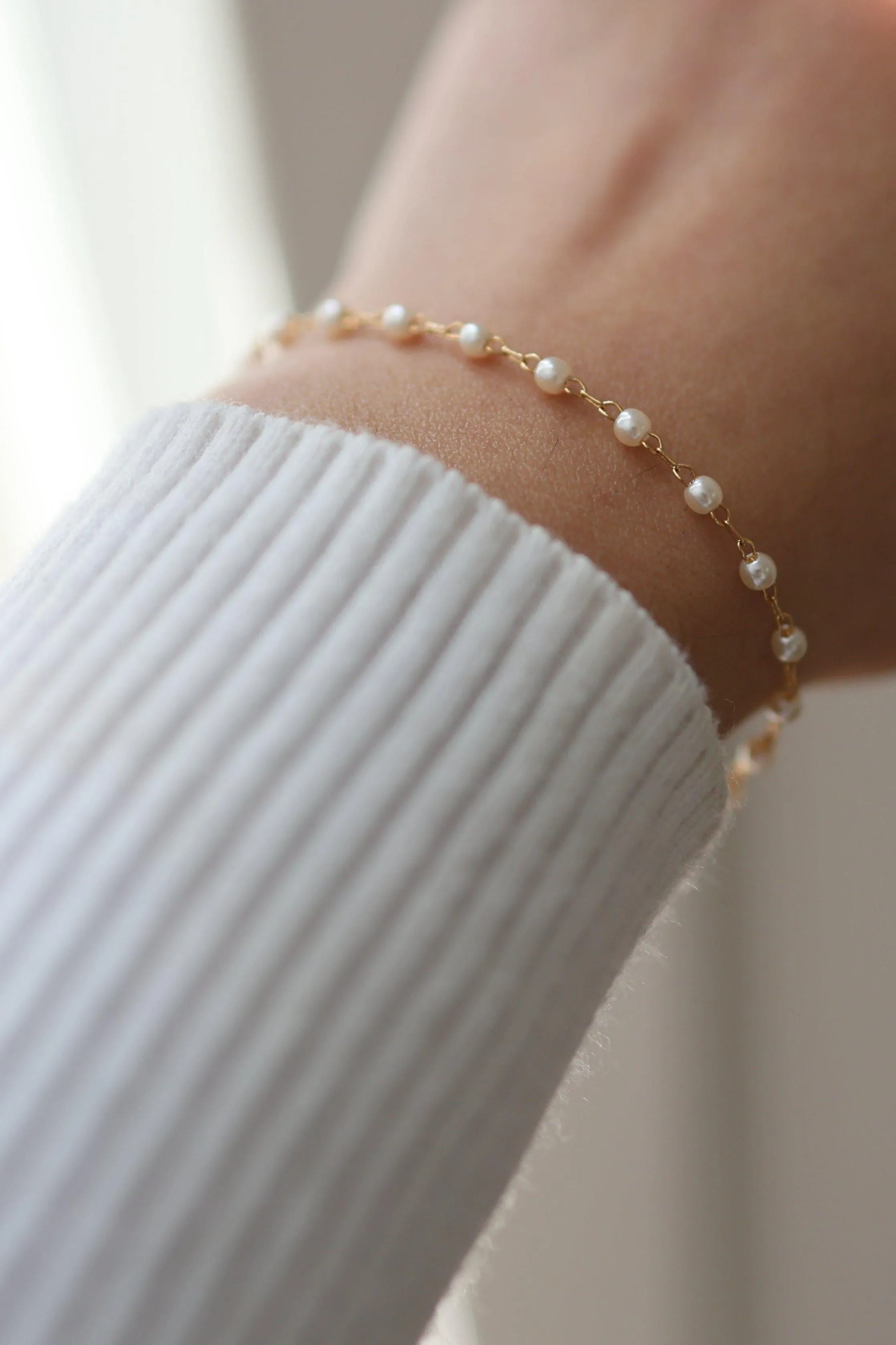Classic Pearl Tiny Bracelet