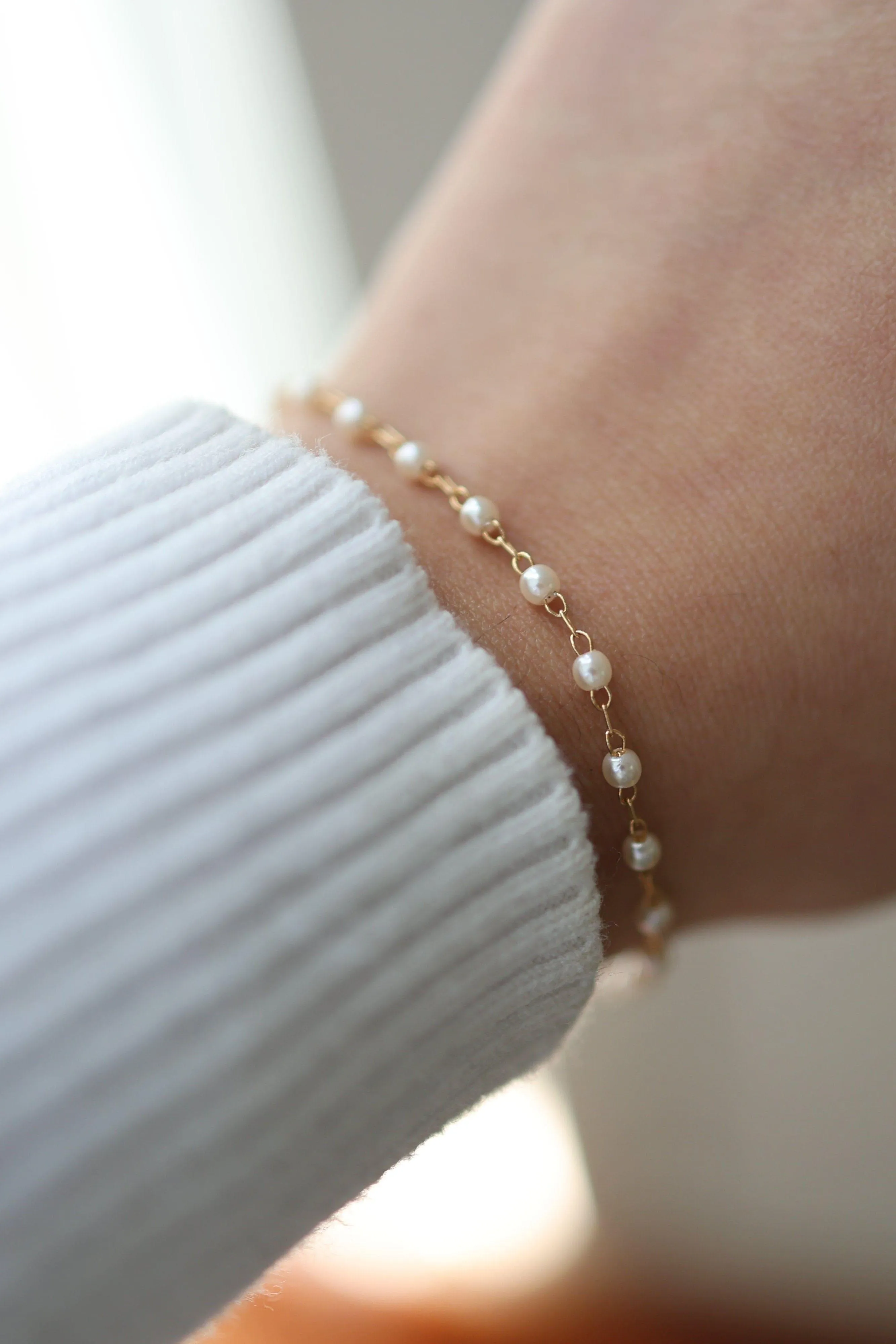 Classic Pearl Tiny Bracelet