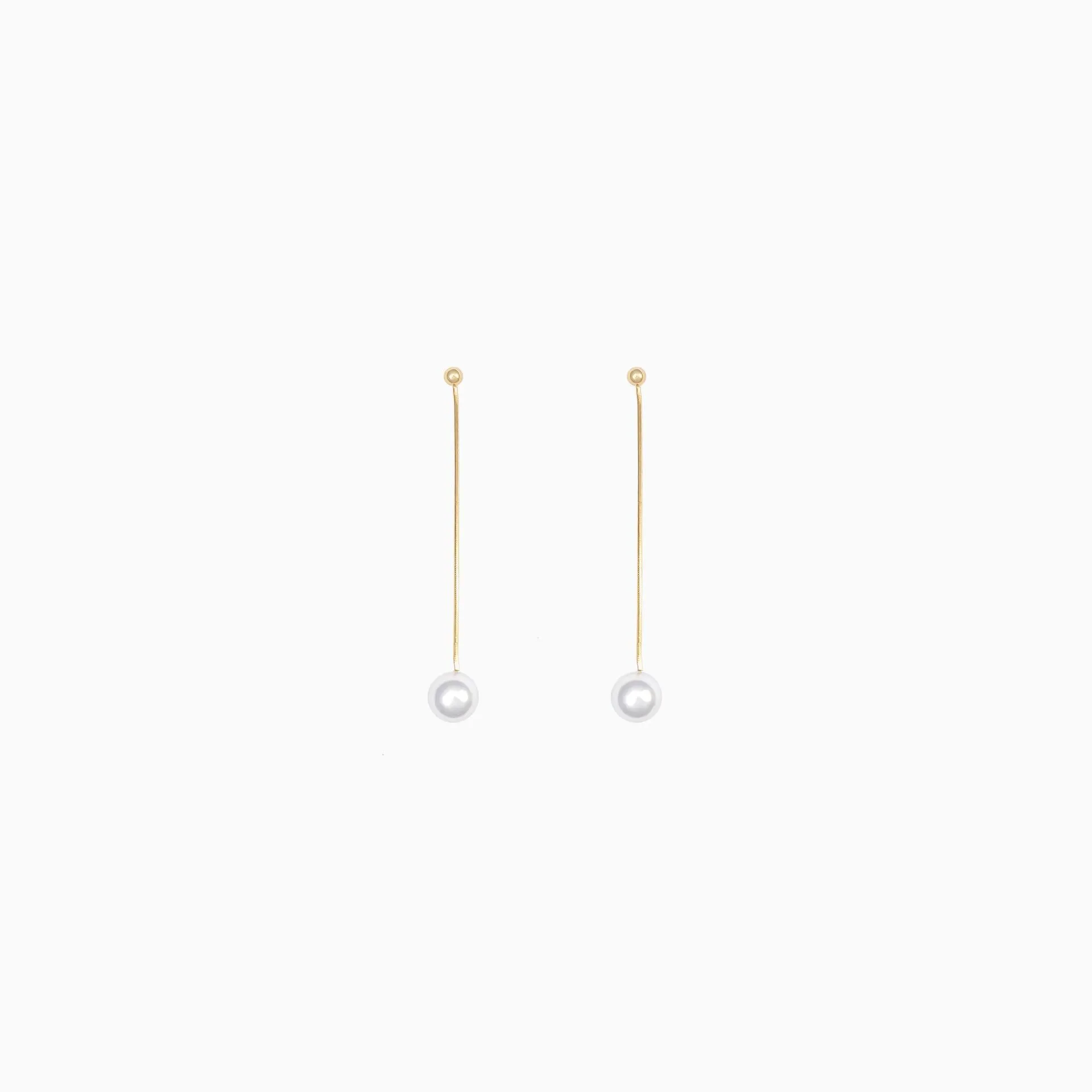 Dangled Pearl Earrings