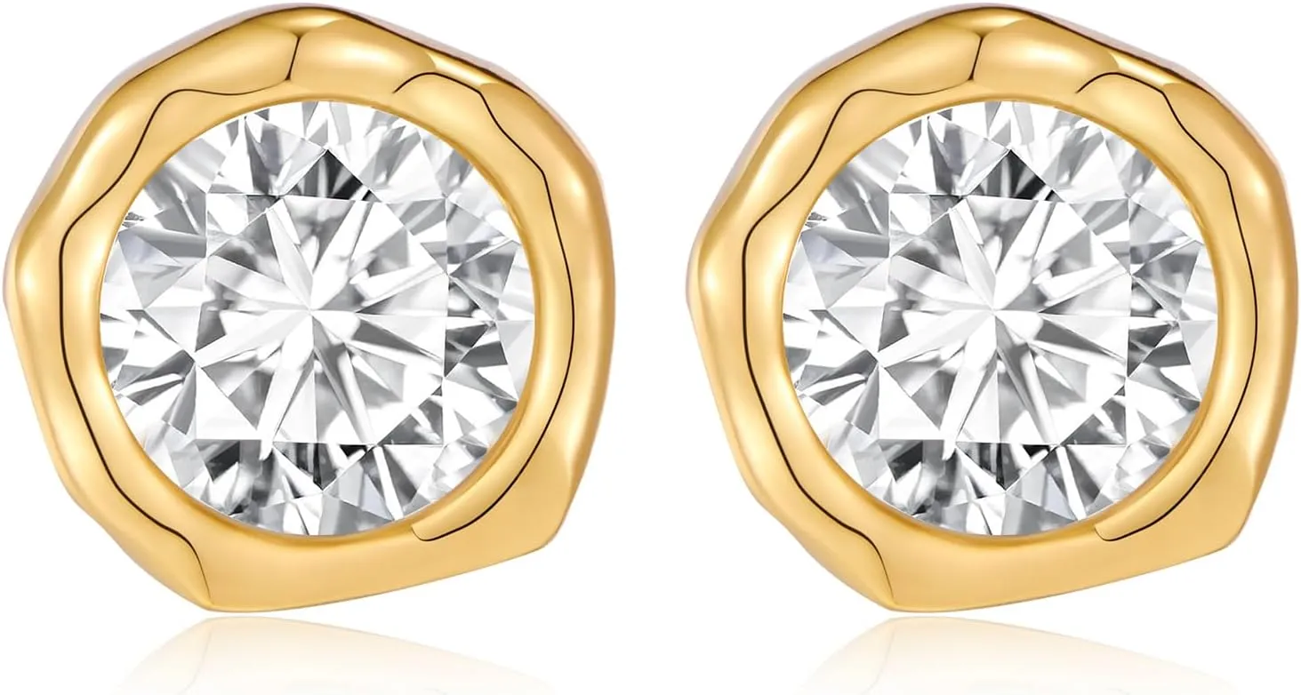 FAMARINE Gold CZ Stud Earrings Round Earrings for Women Jewelry Small Studs Daily Earrings