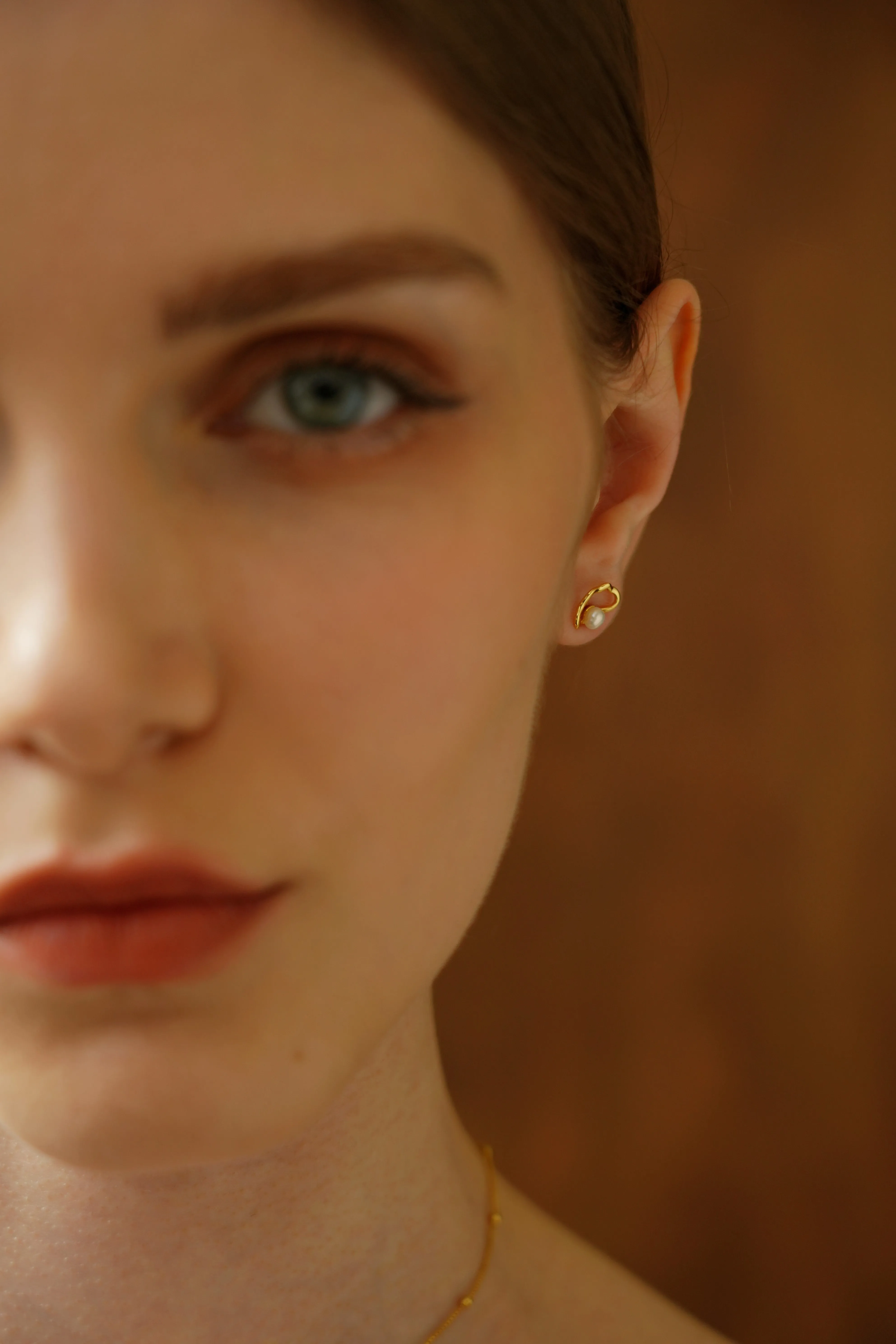 Geometric Tiny Pearl Stud Earrings