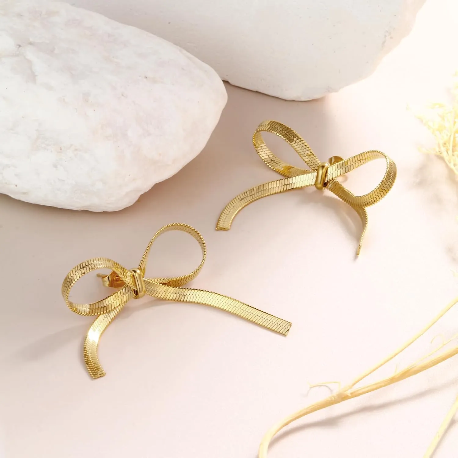 Gold Bow Earrings for Women 18K Gold Ribbon Bow Studs Bow Drop Dangle Tassel Earrings Wedding Prom Fashion Jewelry