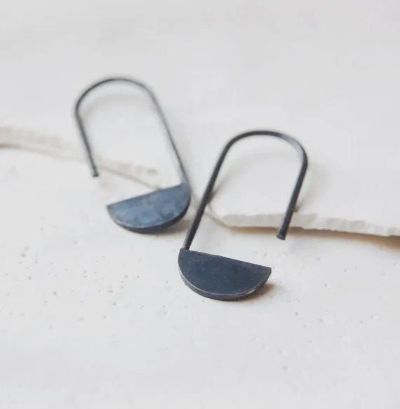 Half moon pendants earrings N°16