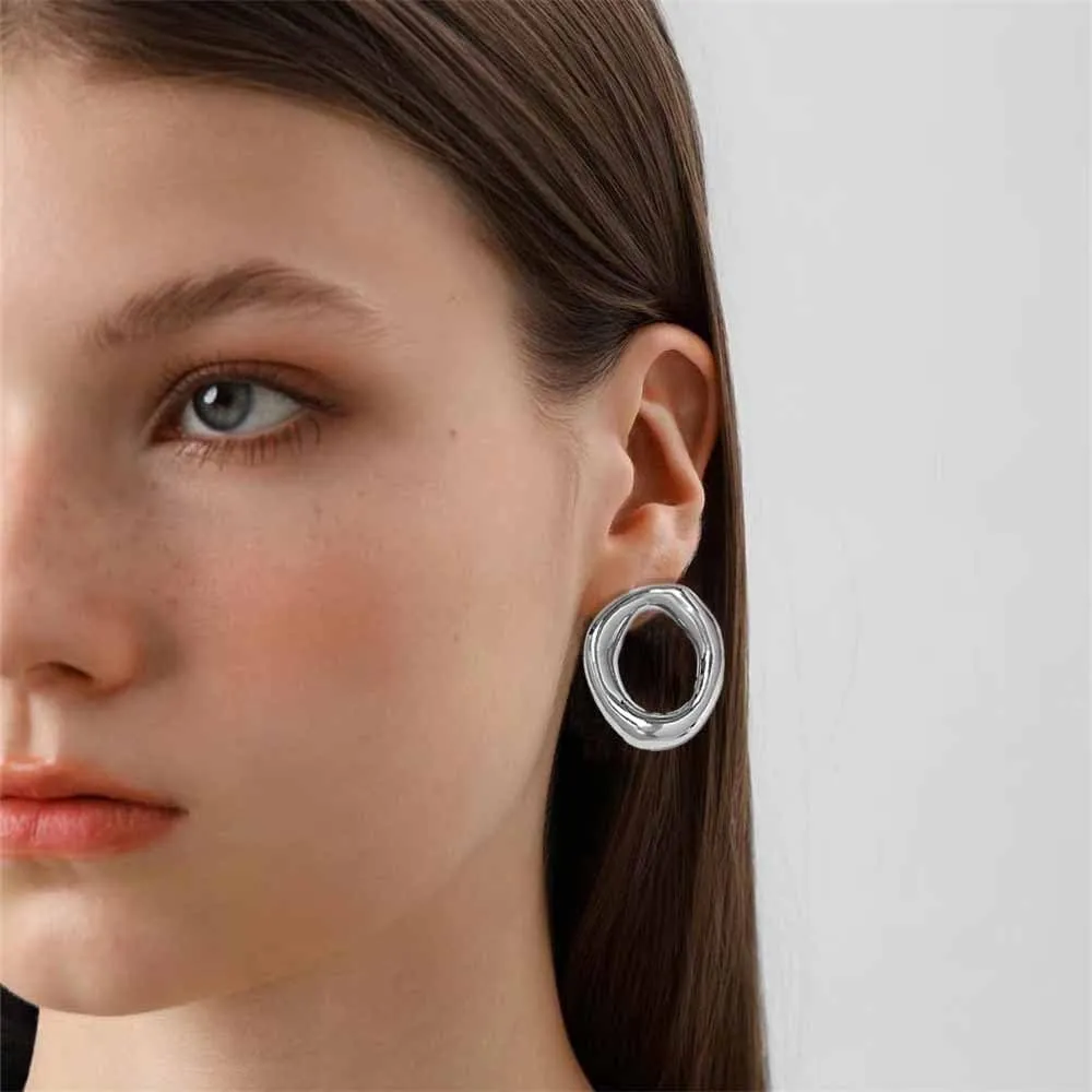 Hollow Round Stud Earrings for Women Geometry Irregular Circle Stud Earrings Stainless Steel Minimalist Statement Earrings Fashion Ear Jewelry