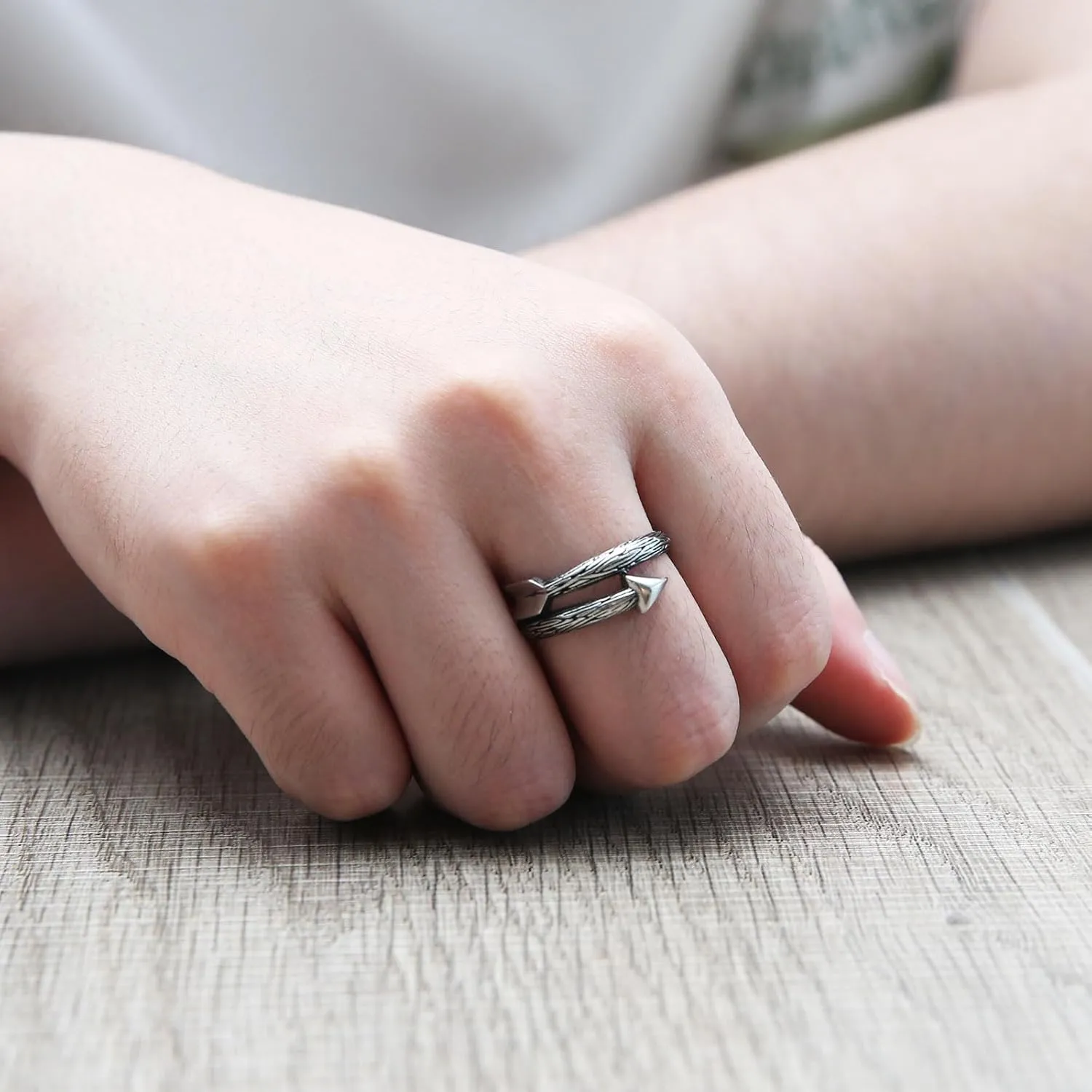 HZMAN Arrow Ring for Men Women Stainless Steel Retro Gothic Ring Jewelry Gift