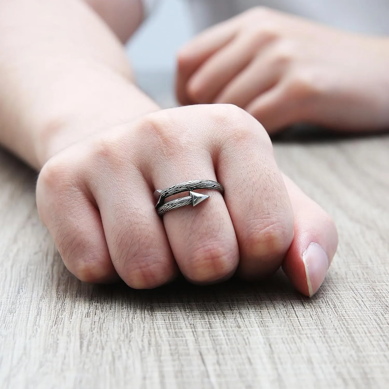 HZMAN Arrow Ring for Men Women Stainless Steel Retro Gothic Ring Jewelry Gift