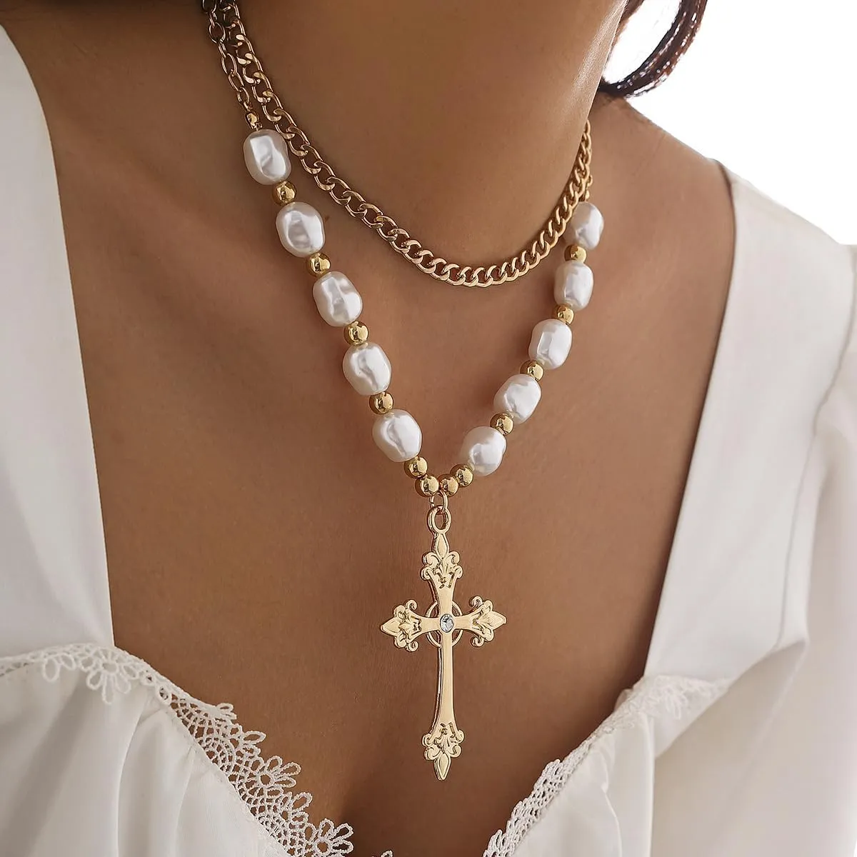 Layered Necklaces for Women. Silver/Gold Plated Alloy Stacking Dainty Adjustable Choker Pendant Necklace Trendy Rhinestone Chunky Chain Link for Women