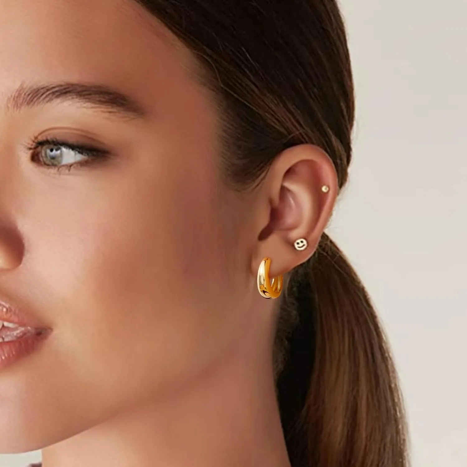 micuco Chunky Gold Hoop Earrings for Women - 18K Real Gold Plated Lightweight Hollow Hypoallergenic Earrings for Women