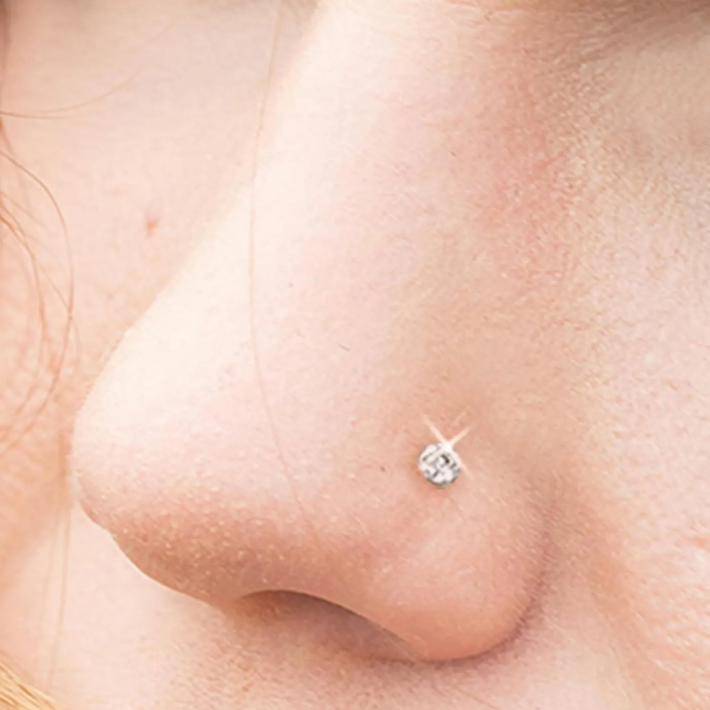 Nose Rings Studs: 8Pcs 20G Gold/Silver 316L Surgical Stainless Steel Nose Studs Hypoallergenic Corkscrew Nose Piercing Stud Jewelry for Women Men Clear Cubic Zirconia Imitation Diamond Top Size 1.5mm 2mm 2.5mm 3mm