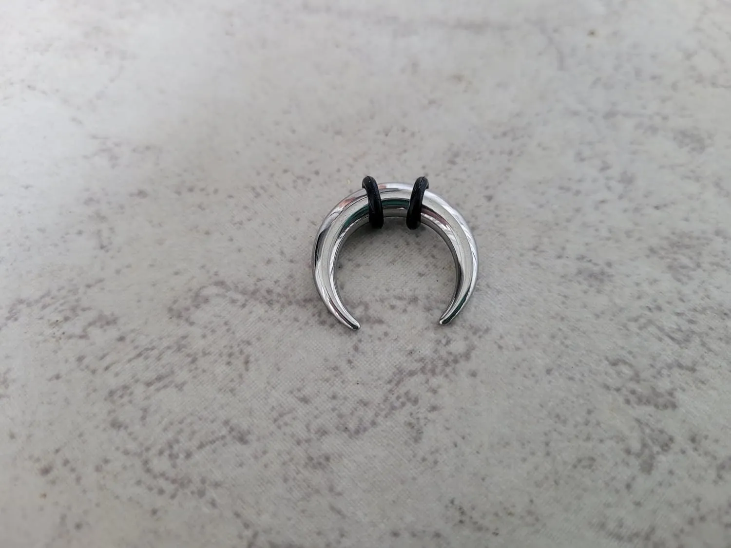 Pair Surgical Steel Silver Ear Pinchers Plugs Tunnels Tapers Horseshoes Gauges Septum 0g 1g 2g 4g 6g 8g 10g 12g 14g 8mm 7mm 6mm 5mm 4mm 3mm 2.4mm 2mm 1.6mm