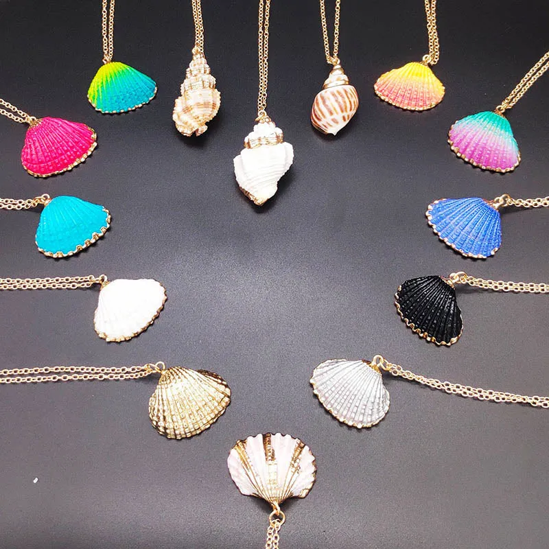 Puka Shell Necklace Natural Cowrie Shell Pendant Necklace Handmade Conch Seashell Charm Beach Jewelry for Women Gift Boho