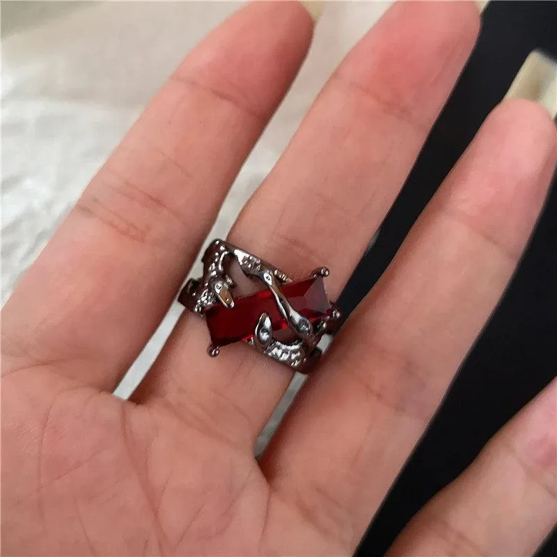 Red Crystal Heart Rings with Spider Motif: Gothic Punk Jewelry for Bold Women