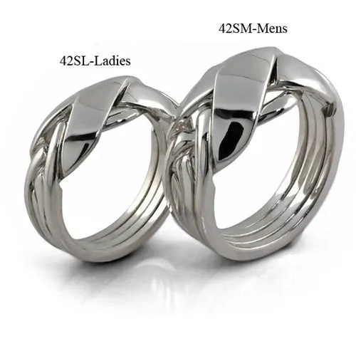 Retired LADIES 4 band STERLING SILVER Puzzle Ring 42SL