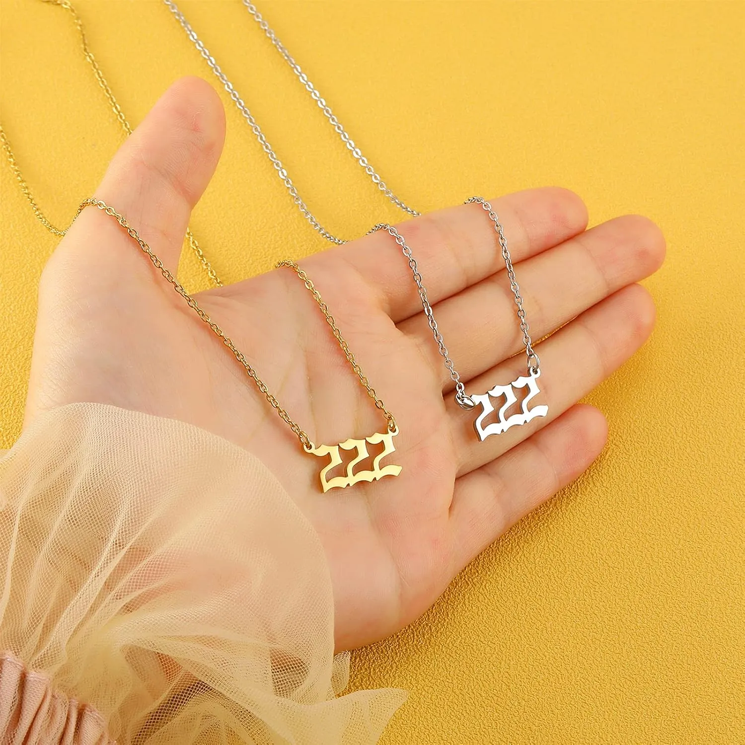 RWQIAN Angel Number Necklace For Women,Dainty Gold Plated Number 000 1111 111 222 333 444 555 666 777 888 999 Pendants Choker Chain Numerology Jewelry Necklace Gifts for Women Girls