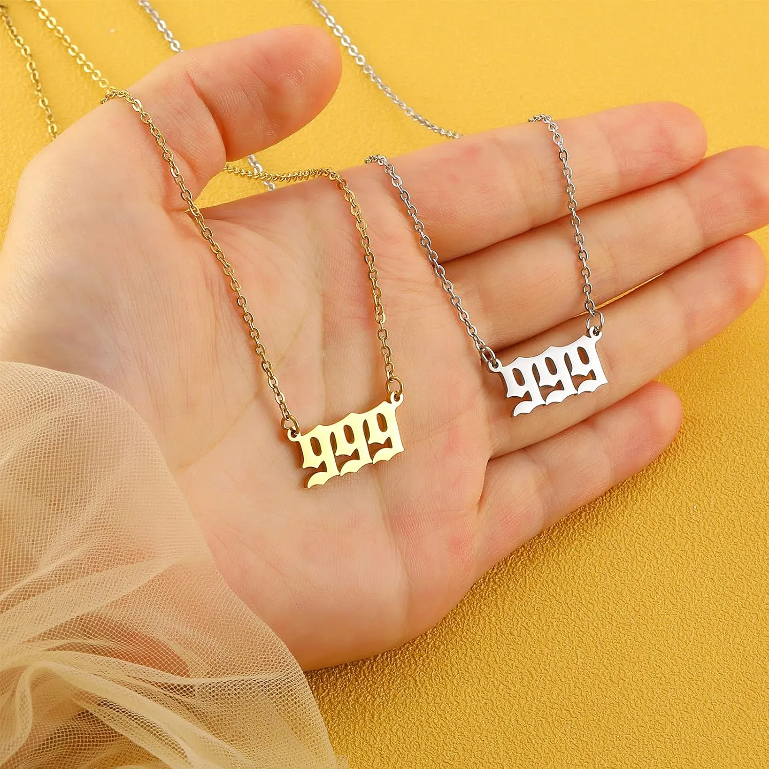 RWQIAN Angel Number Necklace For Women,Dainty Gold Plated Number 000 1111 111 222 333 444 555 666 777 888 999 Pendants Choker Chain Numerology Jewelry Necklace Gifts for Women Girls