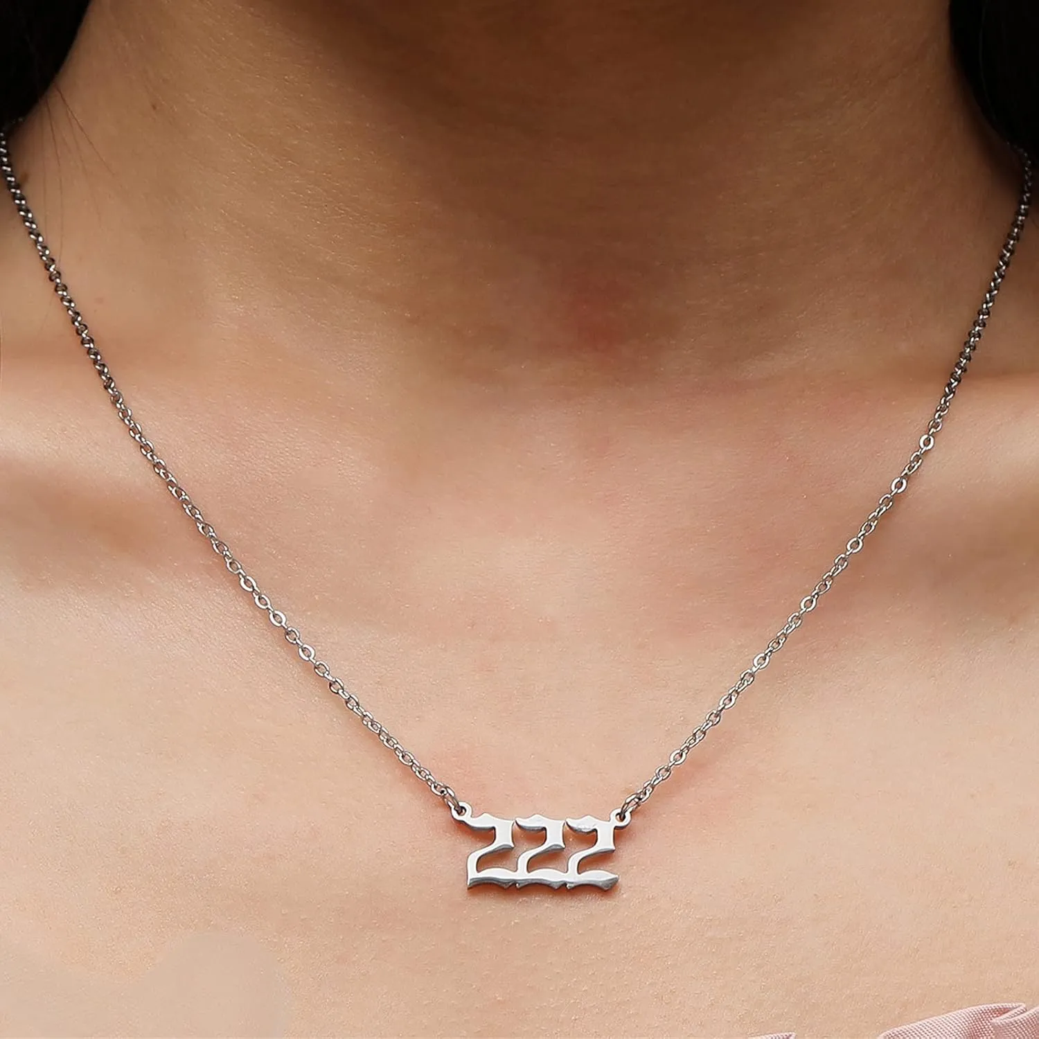 RWQIAN Angel Number Necklace For Women,Dainty Gold Plated Number 000 1111 111 222 333 444 555 666 777 888 999 Pendants Choker Chain Numerology Jewelry Necklace Gifts for Women Girls