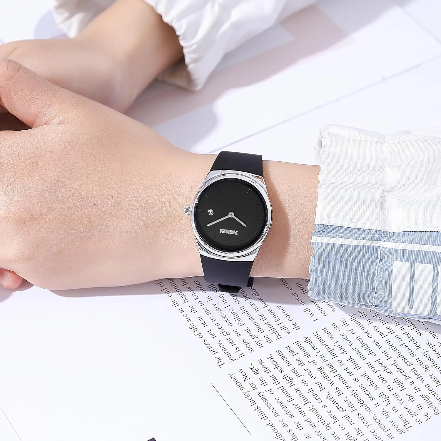 SKMEI Women's Analog Waterproof Watch Stylish Minimalist Business Casual Slim Wristwatch Elegant Design for Girls