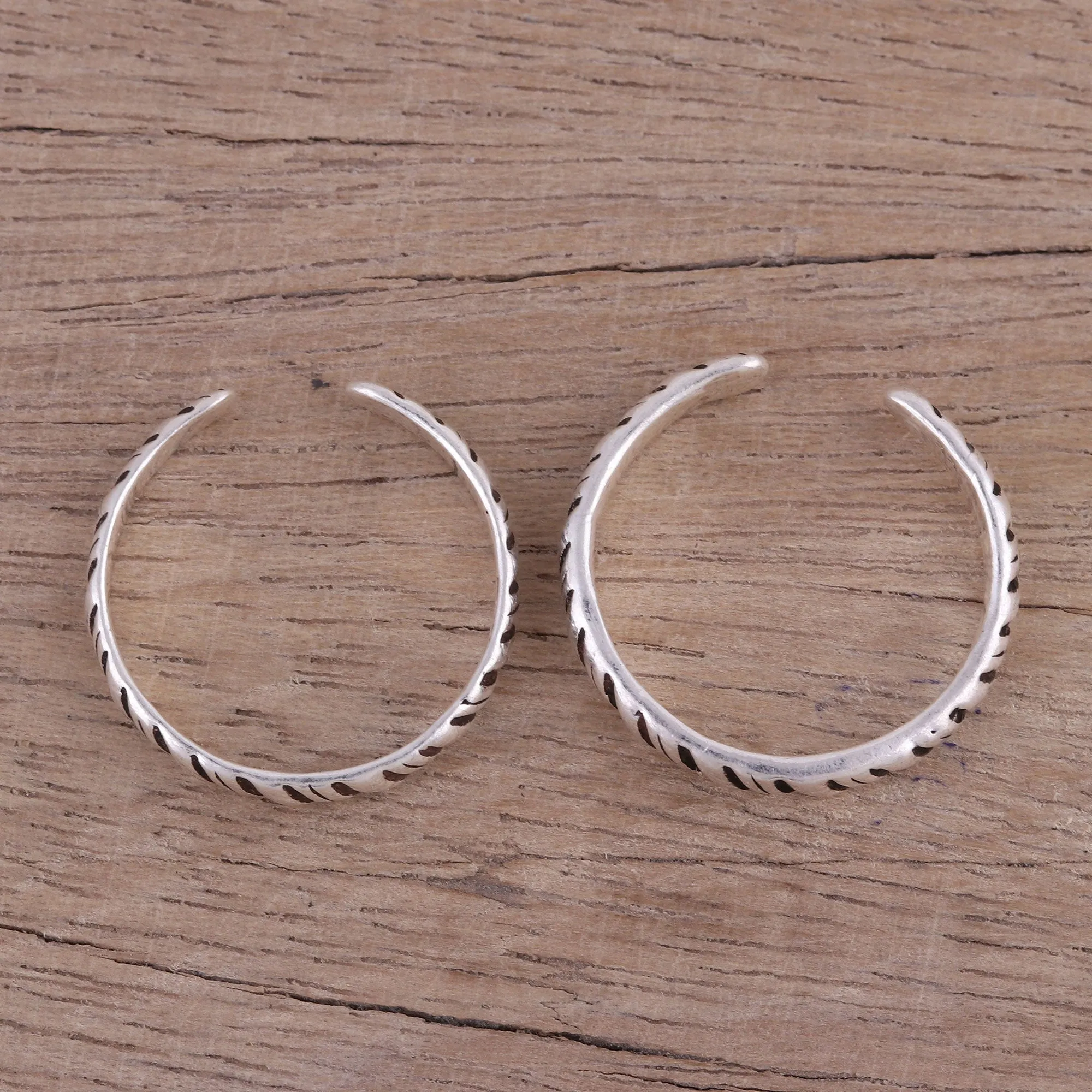 Sterling Silver Toe Rings with Tiger Stripe Design (Pair) - Uncaged | NOVICA