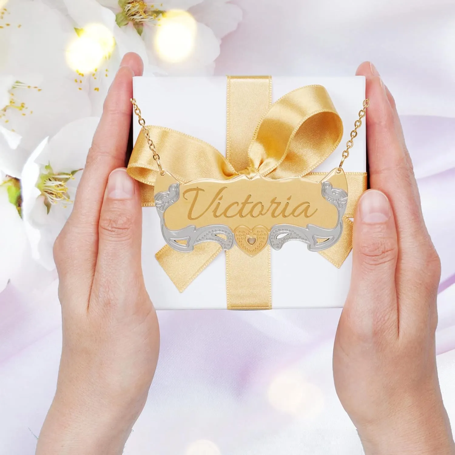 Tina&Co Name Necklace personalized 18k Gold-plated Any Custom Name Necklace Personalized Necklaces for Women Bridesmaid Birthday Girl (Style 72)