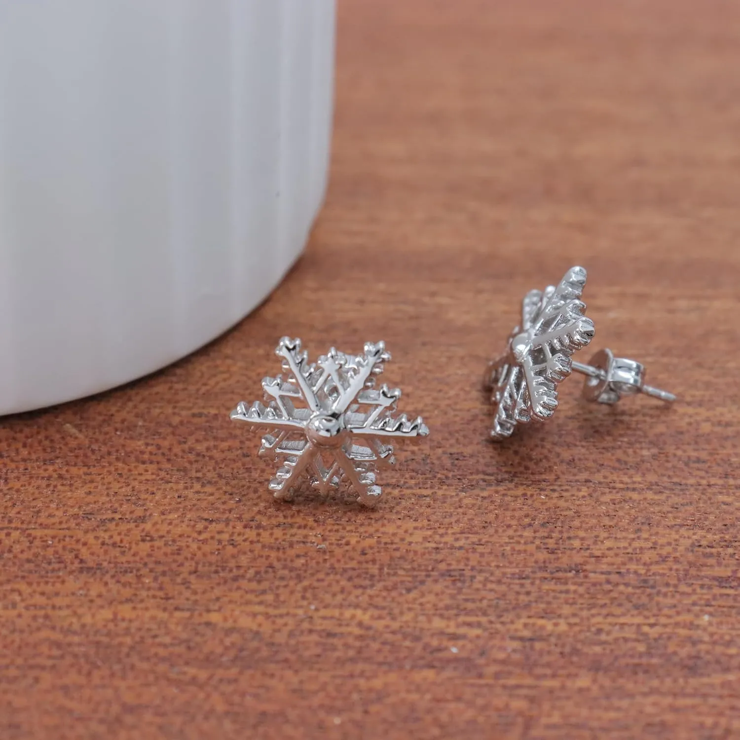 ToHeart Snowflake Earrings for Womens Minimalist Silver Snowflake Earrings Dangle for Womens