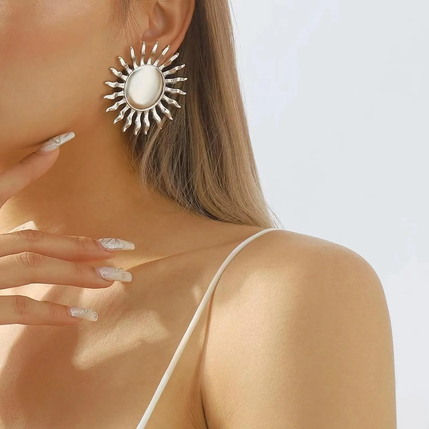 Women Seashell Charm Beach Jewelry Sets Shells/Suns/Star/Flowers/Snails Necklace 2024 Ocean Vacation Beach Retro Fashion Earrings Necklace Summer Women Gift